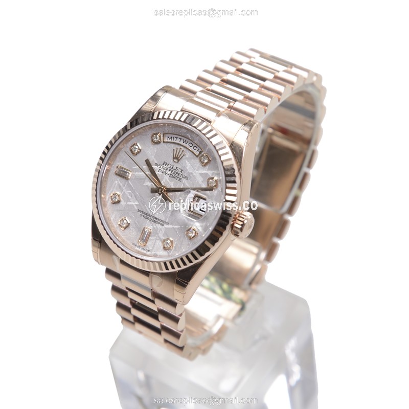 Rolex DAY-DATE Replica - 18kt Rose Gold - Automatic - White Dial, Gold Clasp & Strap - View 3