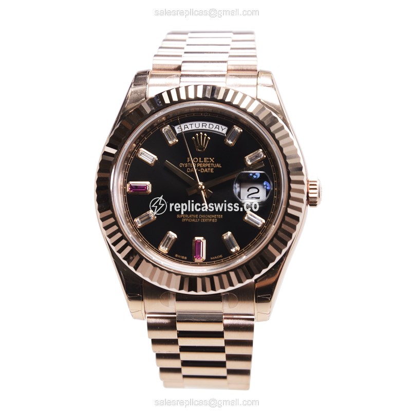 Rolex Day-Date Replica - 18kt Rose Gold - Automatic - Gold Dial - View 2
