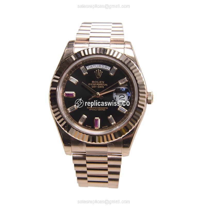 Rolex Day-Date Replica - 18kt Rose Gold - Automatic - Gold Dial - View 3