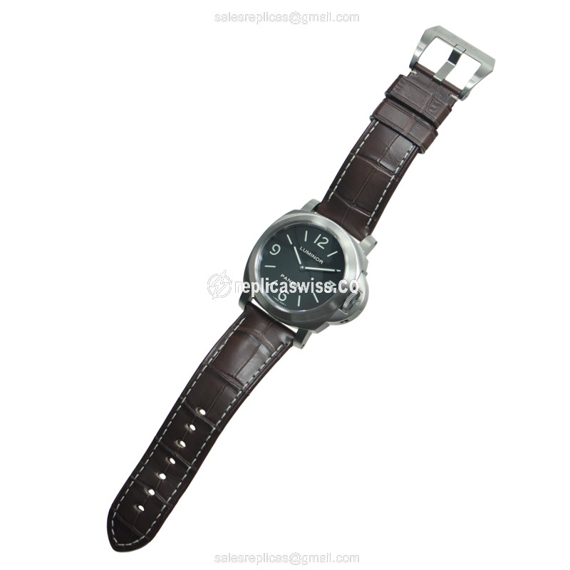 Panerai PAM00176 LUMINOR - Manual Wind - Titanium Case - Black Dial - Brown Alligator Strap - View 2