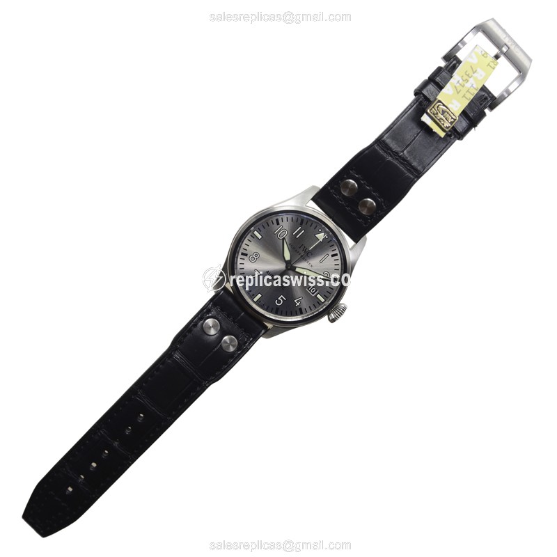 IWC PILOTS Automatic - Stainless Steel - Silver Dial - Black Alligator Strap - Sapphire Crystal - Buckle Clasp - View 2