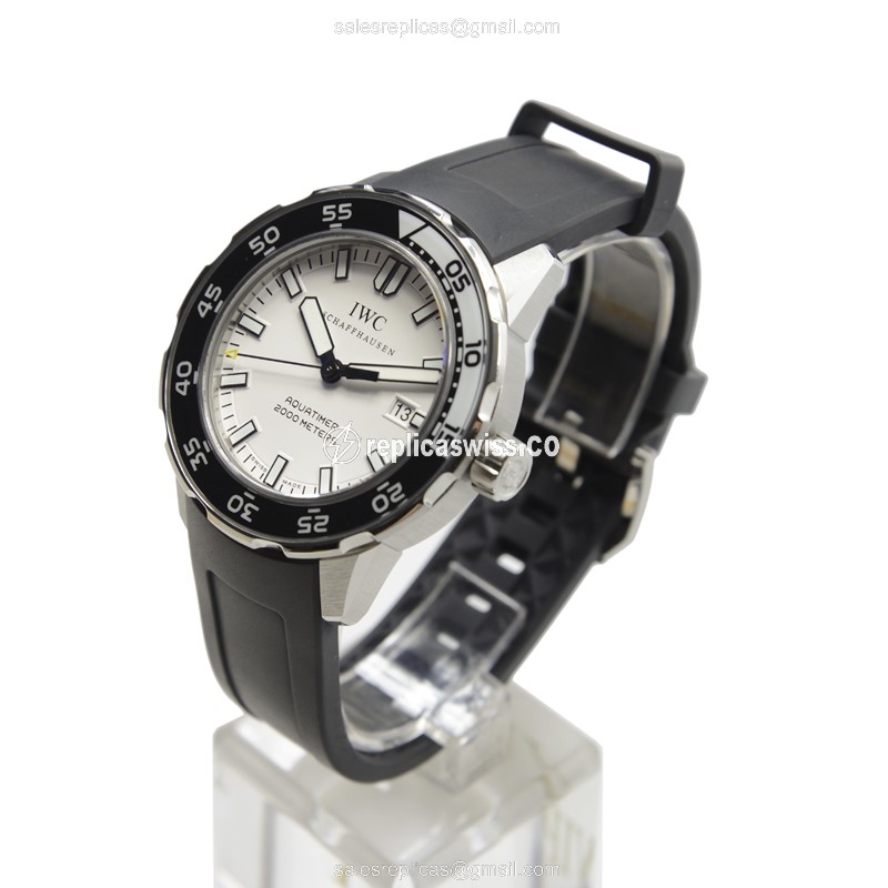 IWC AQUATIMER Replica - Automatic - Stainless Steel - White Dial - Black Rubber Strap - View 3