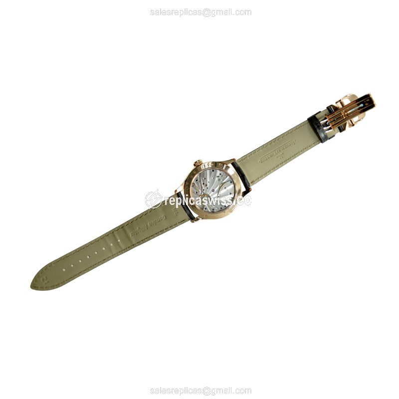 Jaeger-Lecoultre Q1612420 Replica - Manual - 18kt Rose Gold - Beige Dial - Brown Alligator Strap - View 3