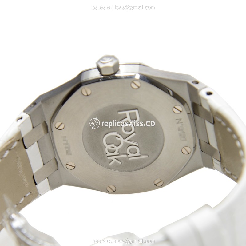 Audemars Piguet Royal Oak Quartz - White Dial - Diamonds - Alligator White Strap - View 4
