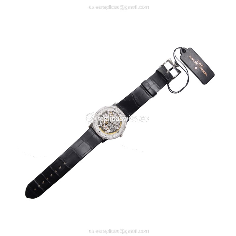 Vacheron Constantin 43578/000g-9393 TRAD. - Auto. - 18kt White Gold - Diamond - Silver Dial - Black Alligator Buckle - View 2