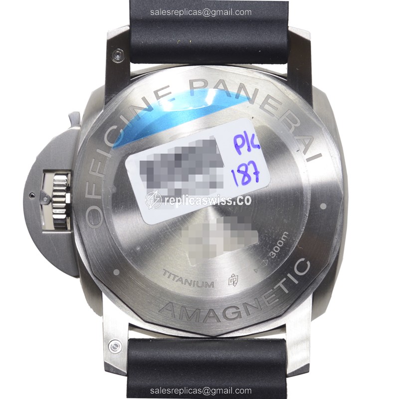Panerai PAM00389 LUMINOR Automatic Titanium - View 3