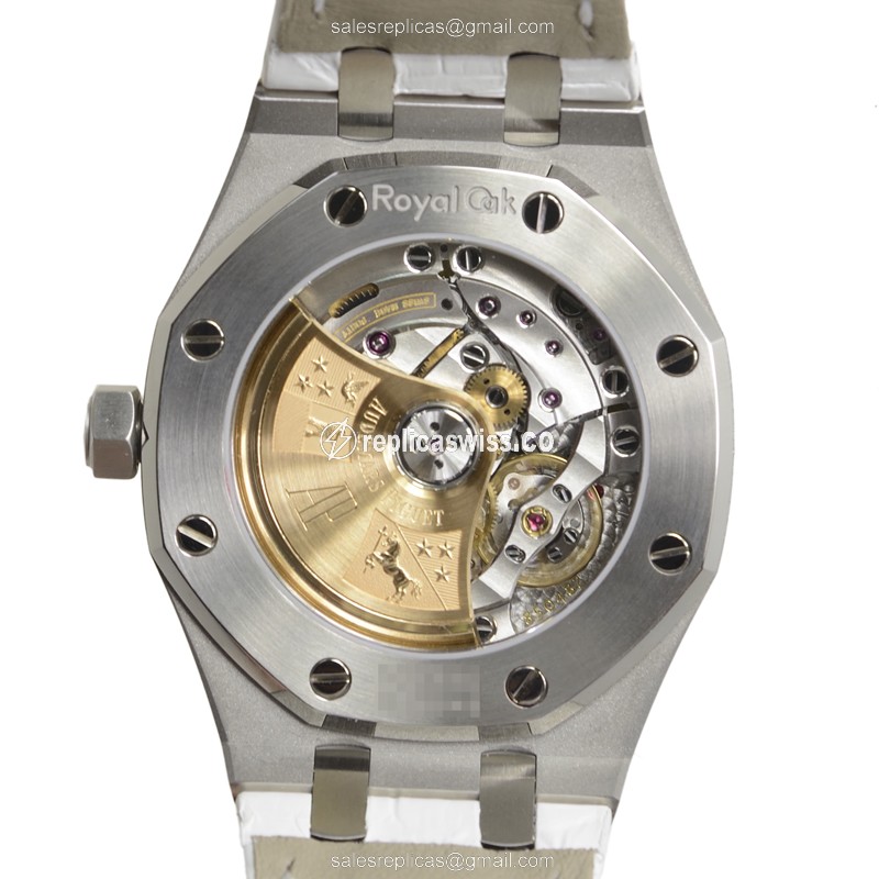 Audemars Piguet Royal Oak Replica - Automatic - Diamond Case - Silver Dial - White Alligator Strap - View 4