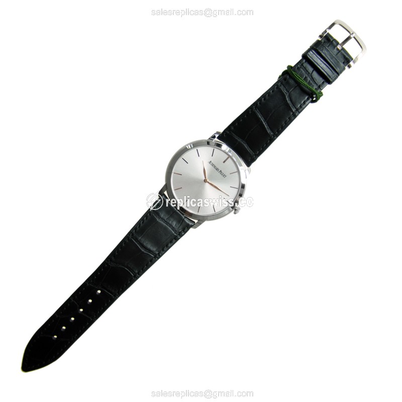 Jules Audemars 15180BC.OO.A002CR.01 - Automatic - 18kt White Gold - Silver Dial - Black Alligator Strap - View 2