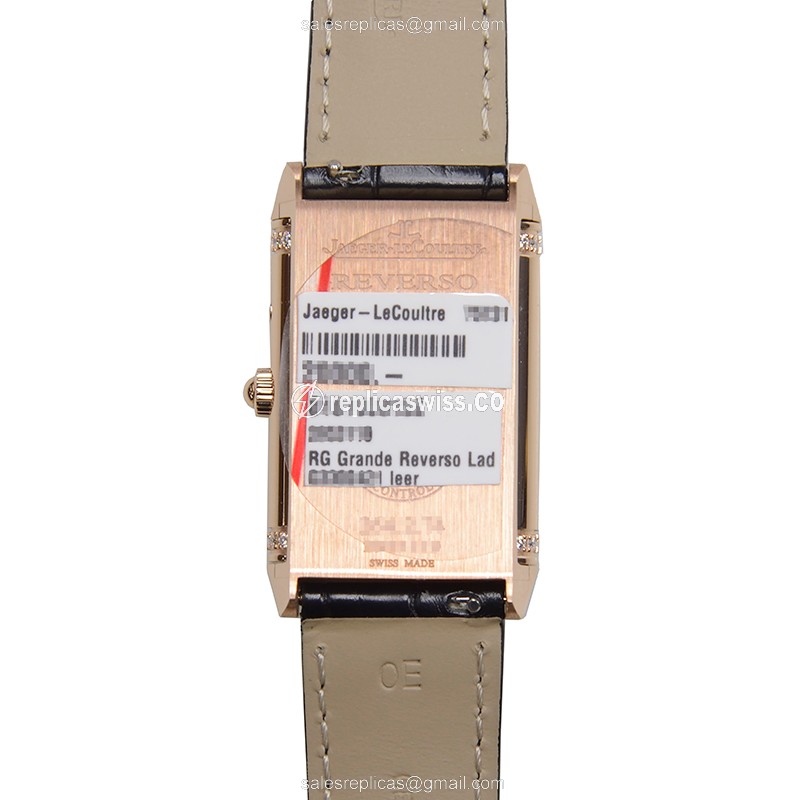Jaeger-Lecoultre Q3302421 REVERSO - 18kt Rose Gold - Manual Wind - Silver Dial - Black Alligator Strap - View 3