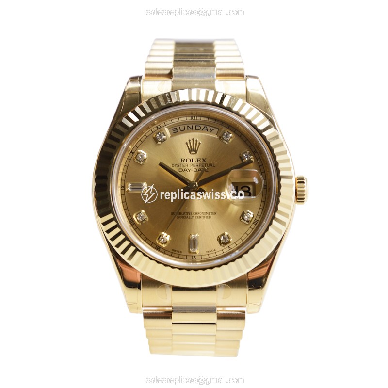 Rolex DAY-DATE Replica - Automatic - 18kt Gold Case, Gold Dial, Gold Clasp - View 2