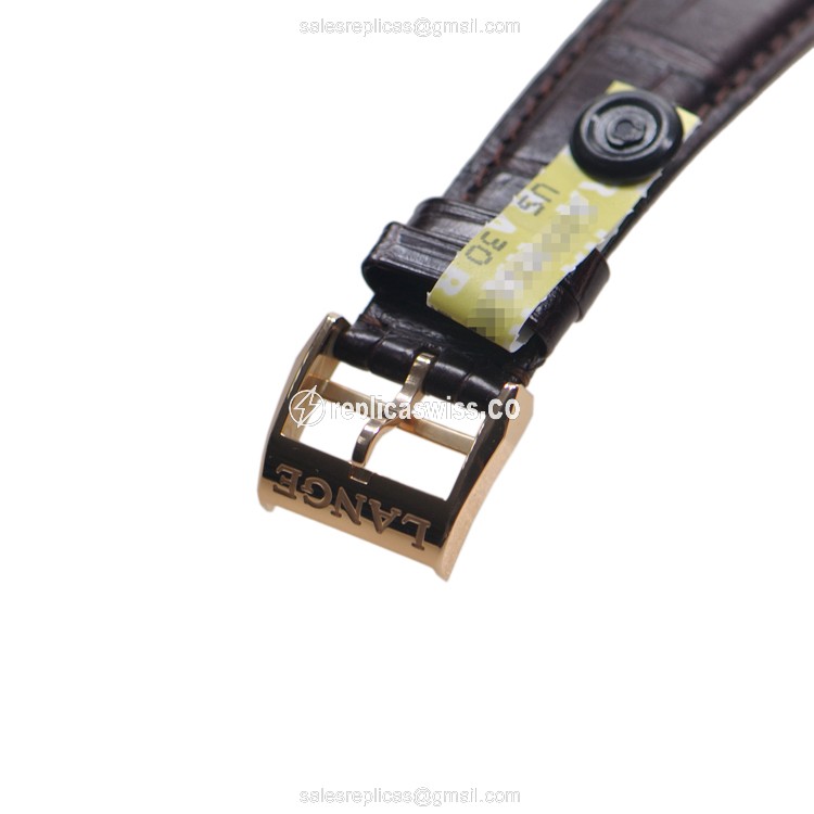 A. Lange & Söhne Saxonia 380.032 - Auto - 18kt Rose Gold - White Dial - Brown Alligator Buckle - View 3