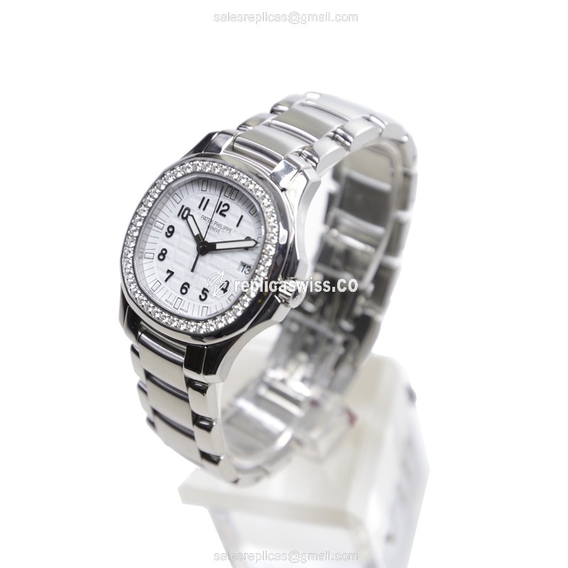 Patek Philippe AQUANAUT Quartz - Diamond Dial - White - Steel Clasp - Silver Strap - View 4