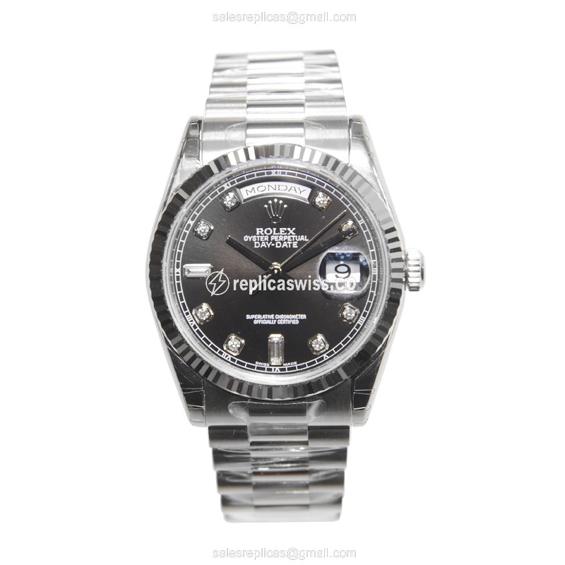 Rolex DAY-DATE Replica - Automatic - 18kt White Gold - Black Dial, Silver Clasp - View 2