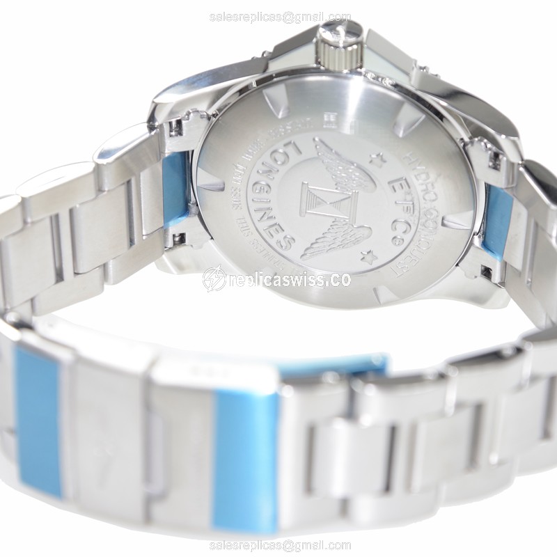Longines CONQUEST Automatic - Black Dial, Silver Steel Case, Sapphire Crystal - View 4