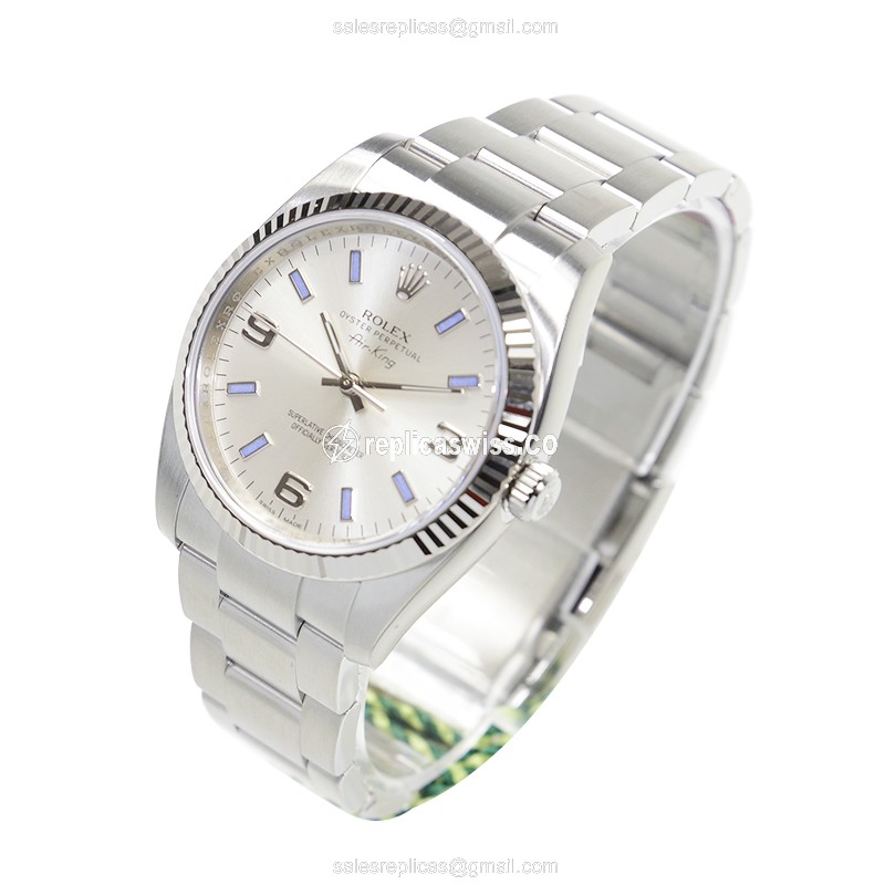 Rolex OYSTER PERPETUAL Automatic - White Dial on Silver Steel Strap - View 3