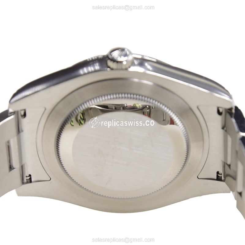Rolex Datejust Replica - Automatic - Stainless Steel - White Dial - Silver Strap - View 4