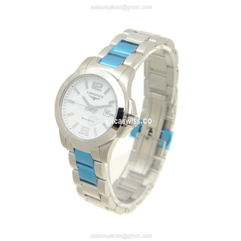 Longines CONQUEST Quartz - Stainless Steel - White Dial - Silver Clasp - View 3