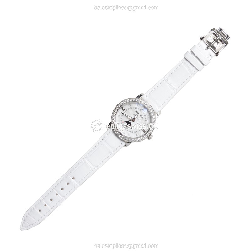 Blancpain 3663-4654-55B Replica - Automatic - White Dial - Stainless Steel & Diamond Clasp - Alligator White Strap - View 2