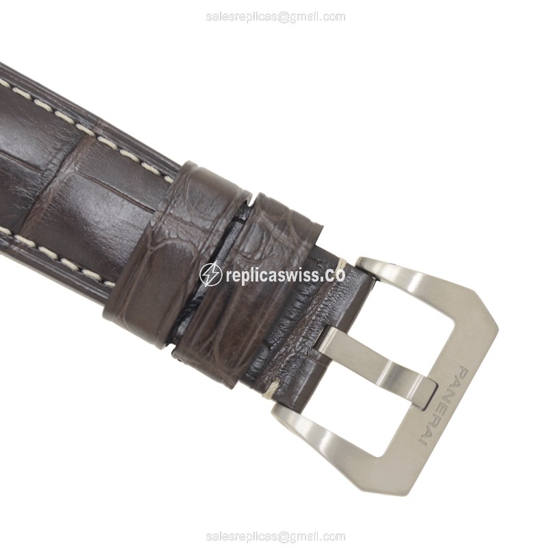 Panerai PAM00562 LUMINOR - Manual - Titanium Case - Brown Dial - Alligator Strap - Buckle Clasp - View 4
