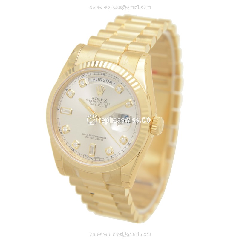 Rolex DAY-DATE Replica - Automatic - 18kt Gold Case, Silver Dial, Gold Clasp & Strap - View 3