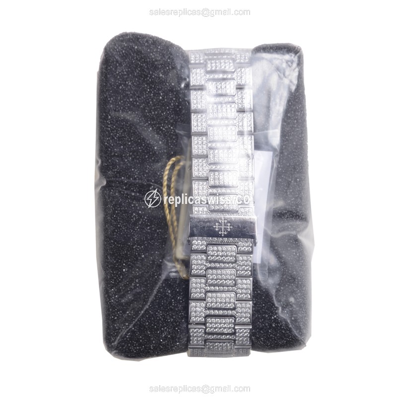 Patek Philippe 5719/1G-001 Replica - Automatic - 18kt White Gold - Diamond Dial - Silver Strap - View 3
