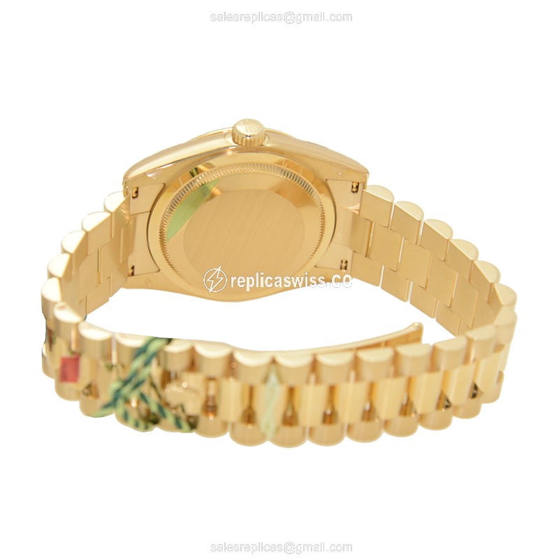 Rolex DAY-DATE Replica - 18kt Gold Case - Green Dial - Automatic Clasp - View 4