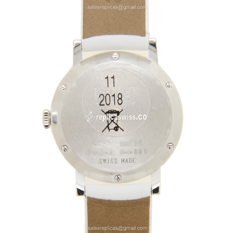 Piaget ALTIPLANO Quartz - 18kt White Gold - Diamond - White Dial - Buckle Clasp - View 3