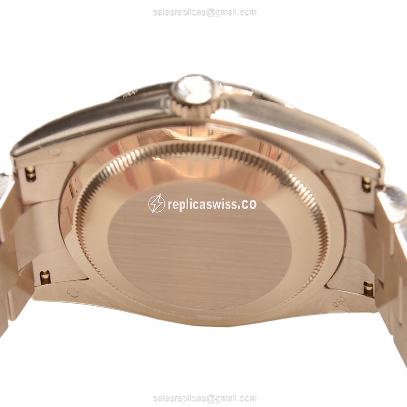 Rolex DAY-DATE Replica - Automatic - 18kt Rose Gold - White Dial - Gold Clasp - View 4