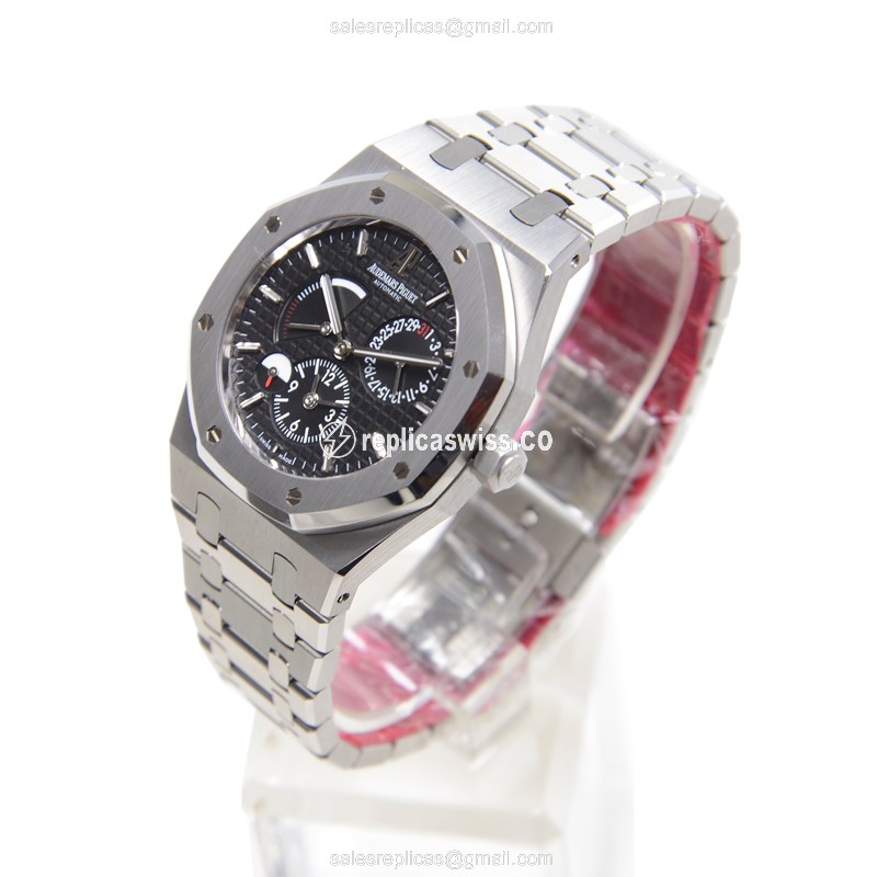 Audemars Piguet Royal Oak - Automatic - Steel Case - Black - Silver Strap - View 3
