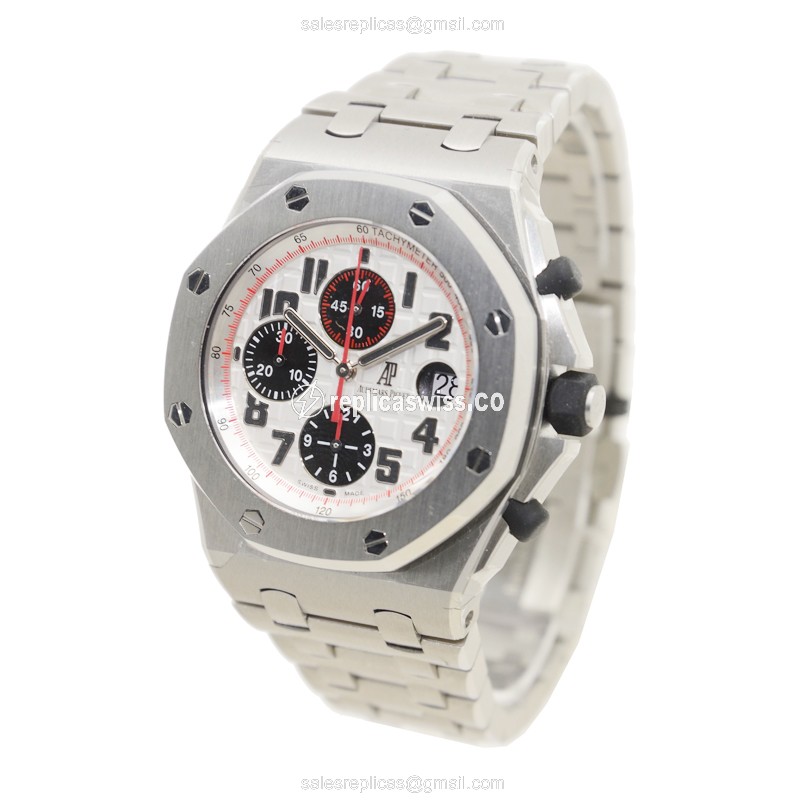 Automatic Audemars Piguet ROYAL OAK - Steel Case - Silver Dial - Silver Strap - Clasp - View 3