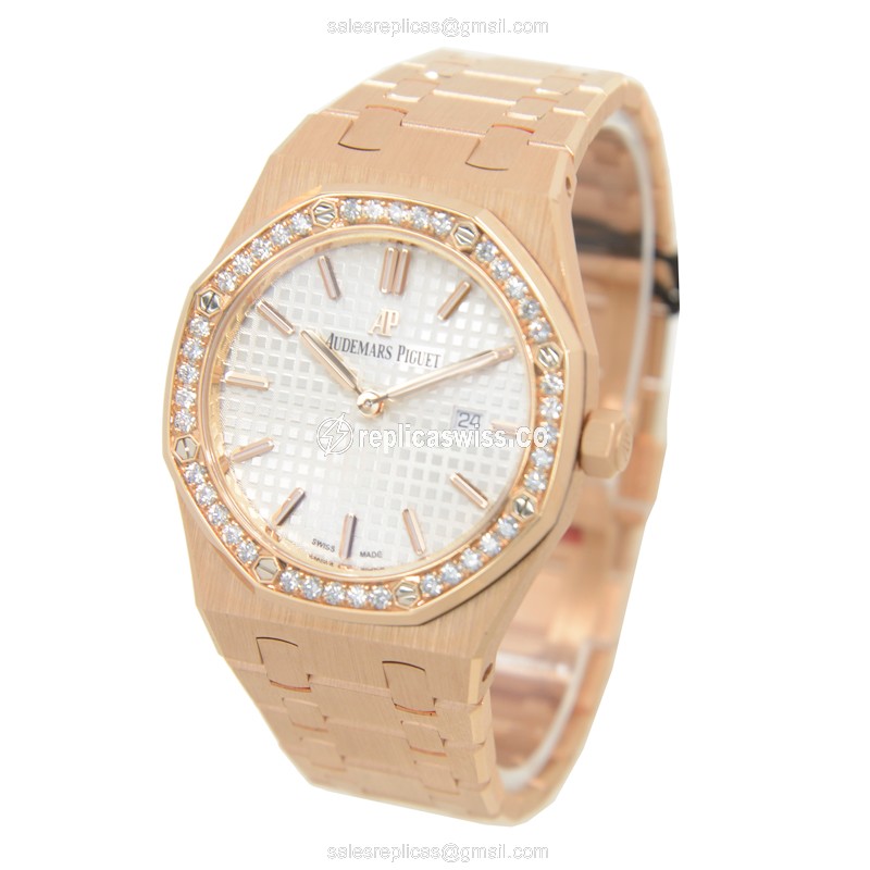 Audemars Piguet Royal Oak Quartz Replica - 18kt Rose Gold - Diamond Dial - White - Gold Clasp - View 3