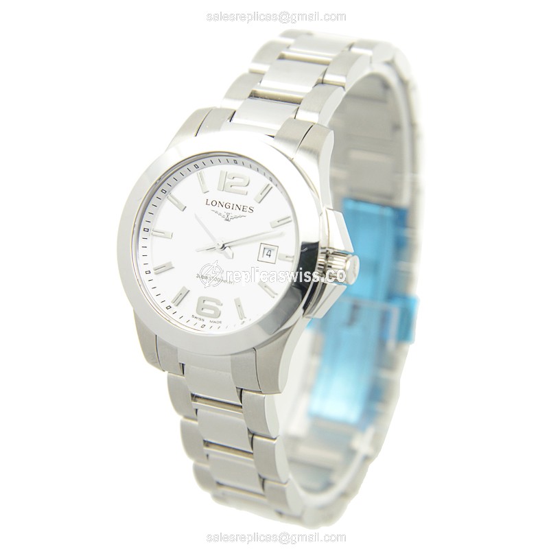 Longines CONQUEST Quartz Silver Dial - Steel Case - Steel Strap - Sapphire Crystal - View 3