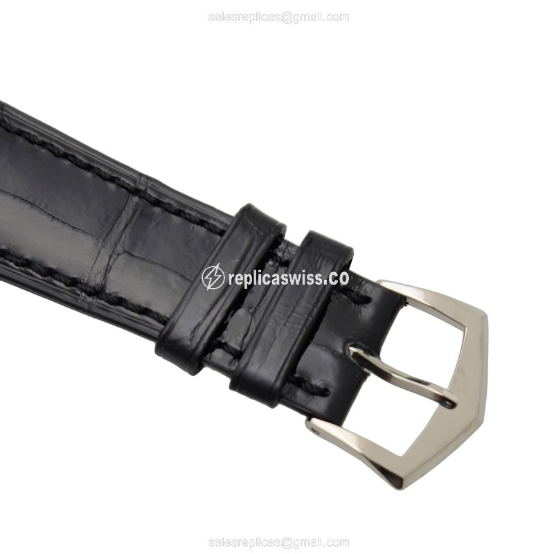 Patek Philippe Calatrava 5296G-010 - Auto - 18kt Gold - White Dial - Black Alligator Buckle - View 4