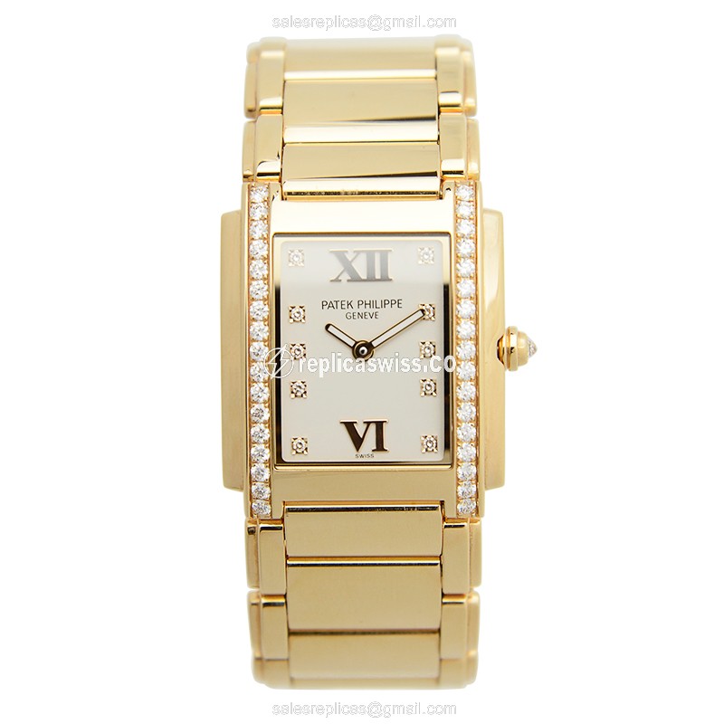 Patek Philippe 4910/11R-011 TWENTY-4 Quartz - 18kt Rose Gold Case - Silver Dial - Gold Strap - View 2