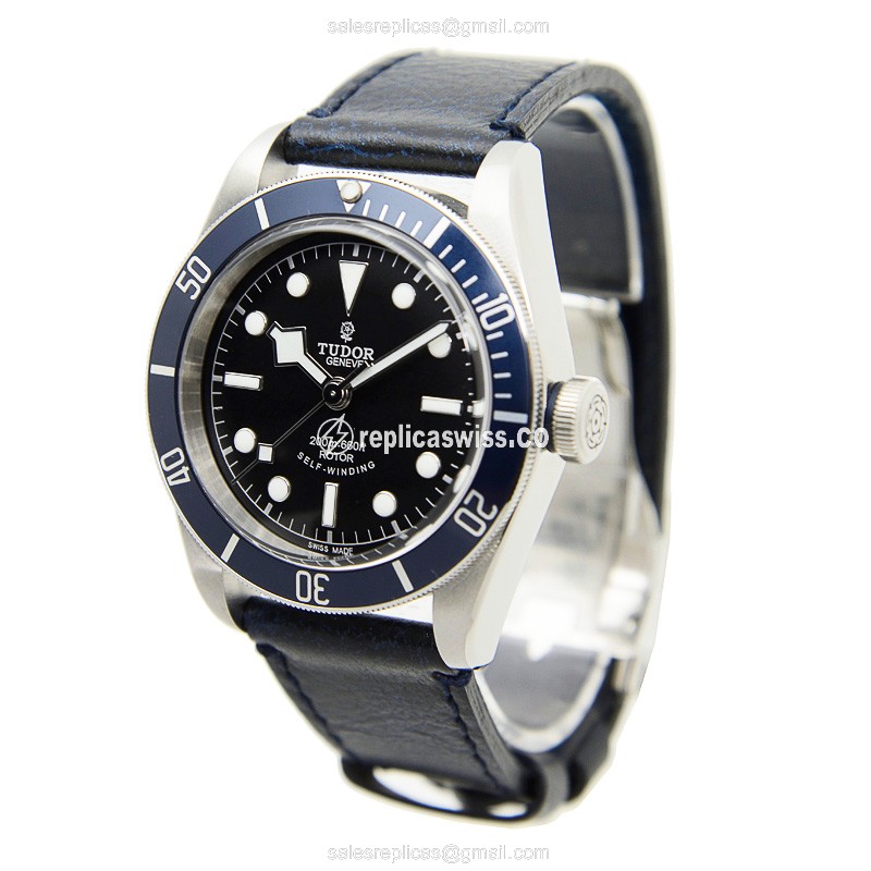 Tudor Heritage Black Bay Replica - Automatic - Steel - Black - View 3