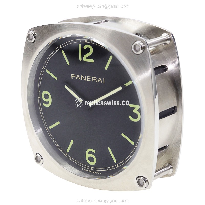 Panerai PAM00585 Quartz - Black Dial - Stainless Steel - Automatic - View 2