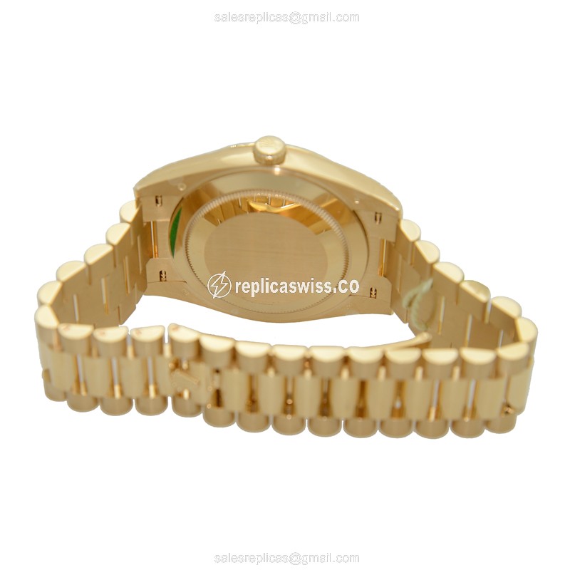 Rolex DAY-DATE Replica - Automatic - 18kt Gold - Gold Dial, Clasp - View 4