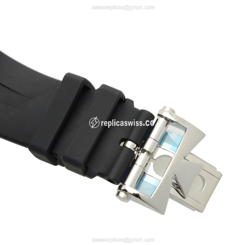 Replica Watch Vacheron Constantin Overseas Automatic Steel - View 4
