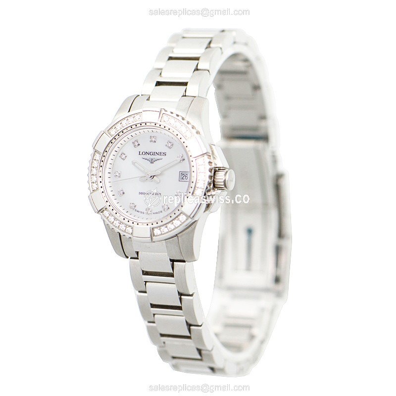 Longines CONQUEST Quartz - Silver Dial - Stainless Steel Case - Silver Strap - View 3