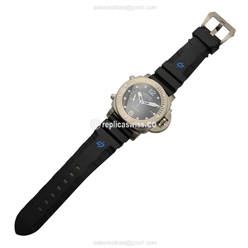 Panerai PAM00614 Replica - Automatic - PVD Titanium - Black Dial - Rubber Strap - View 2