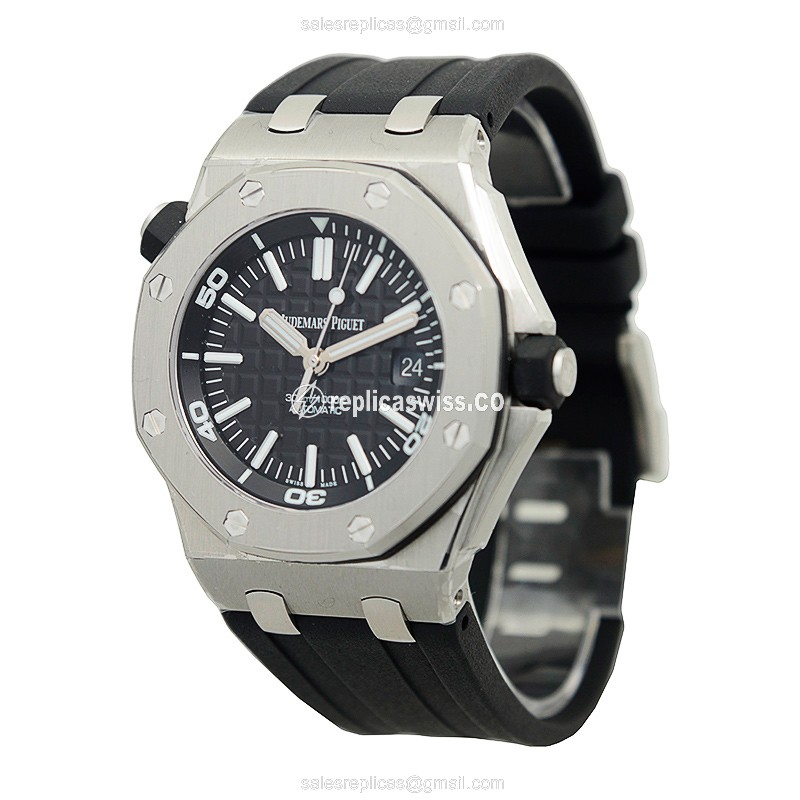 Audemars Piguet Royal Oak Offshore - Automatic - Black Dial - Rubber Strap - Buckle Clasp - View 3