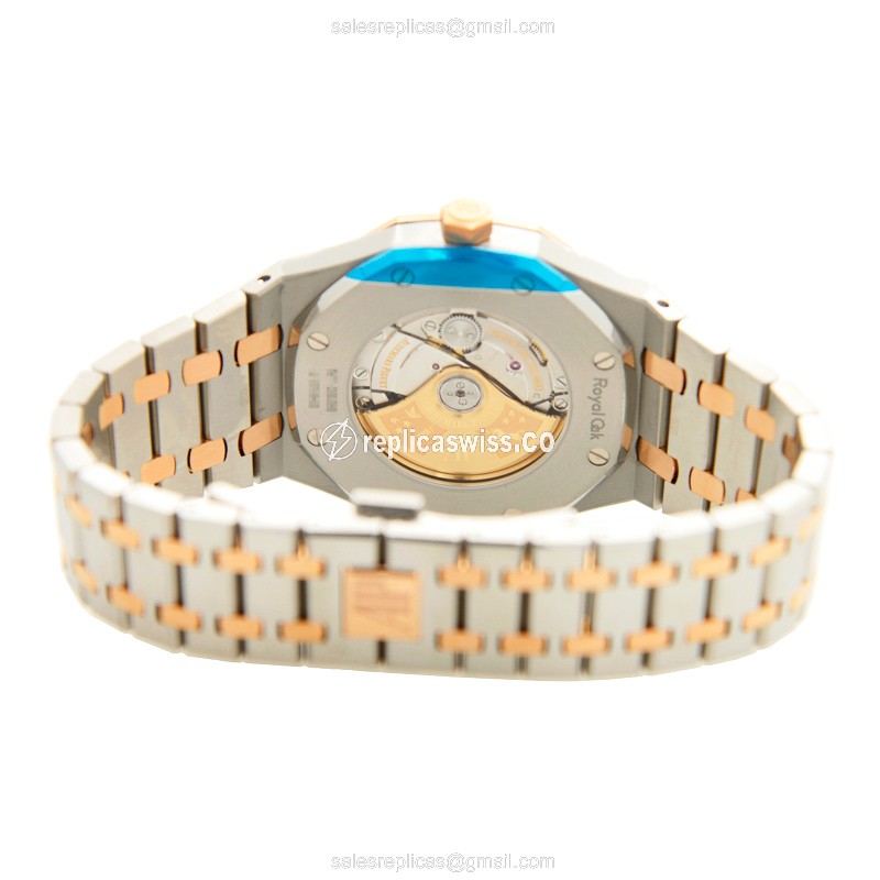 Audemars Piguet ROYAL OAK - Automatic - Rose Gold & Steel - Silver Dial - Clasp - 18kt Steel Strap - View 4