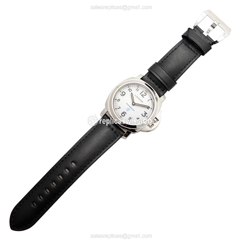 Panerai PAM00630 LUMINOR Manual - Stainless Steel Case - White Dial - Black Cowhide Strap - Buckle Clasp - View 2