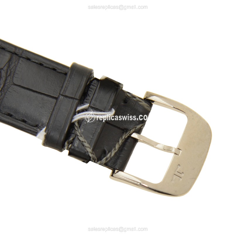 Jaeger-Lecoultre Q2783520 REVERSO - Manual Wind - 18kt White Gold - Silver Dial - Buckle Clasp - Black Alligator Strap - View 4