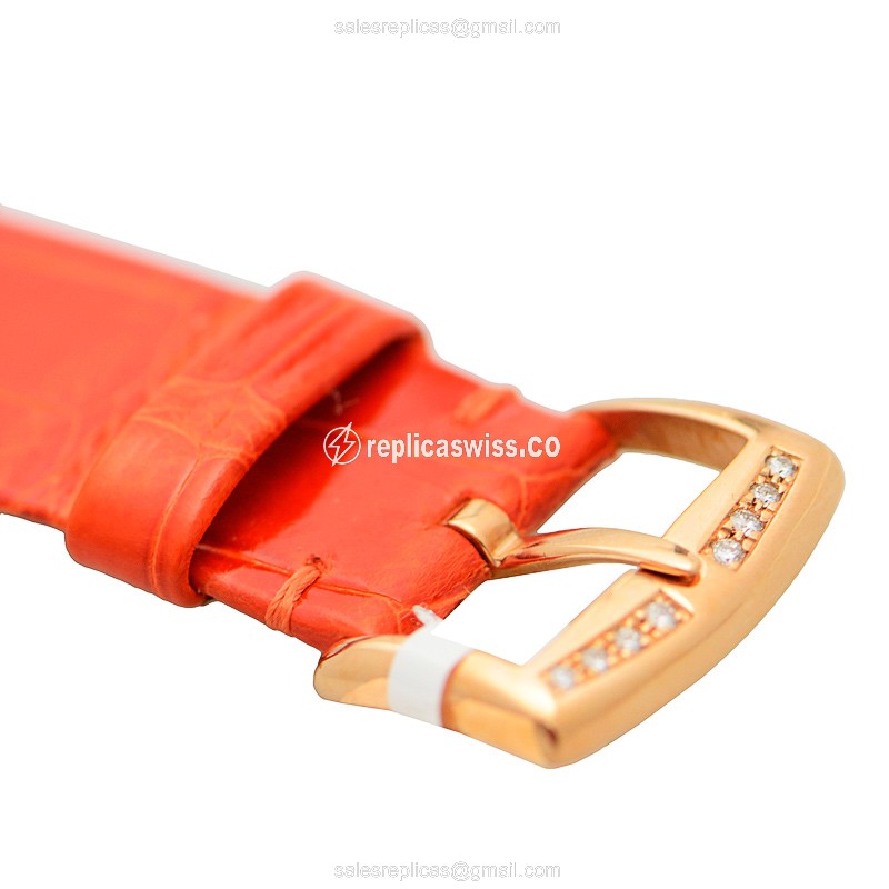 Franck Muller 8035 QZ R D 1R - Quartz - 18kt Rose Gold - Diamonds - White Dial - Buckle Clasp - View 4