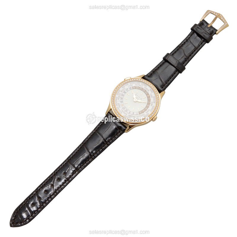 Patek Philippe 7130R-010 - Auto 18kt Rose Gold & Diamonds - White Dial, Black Alligator Buckle - View 2