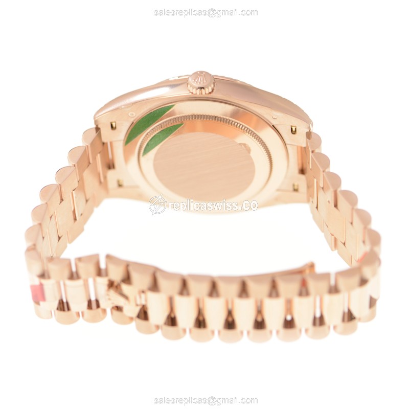 Rolex DAY-DATE Replica - Automatic - 18kt Rose Gold - Brown Dial - Gold Strap - View 4
