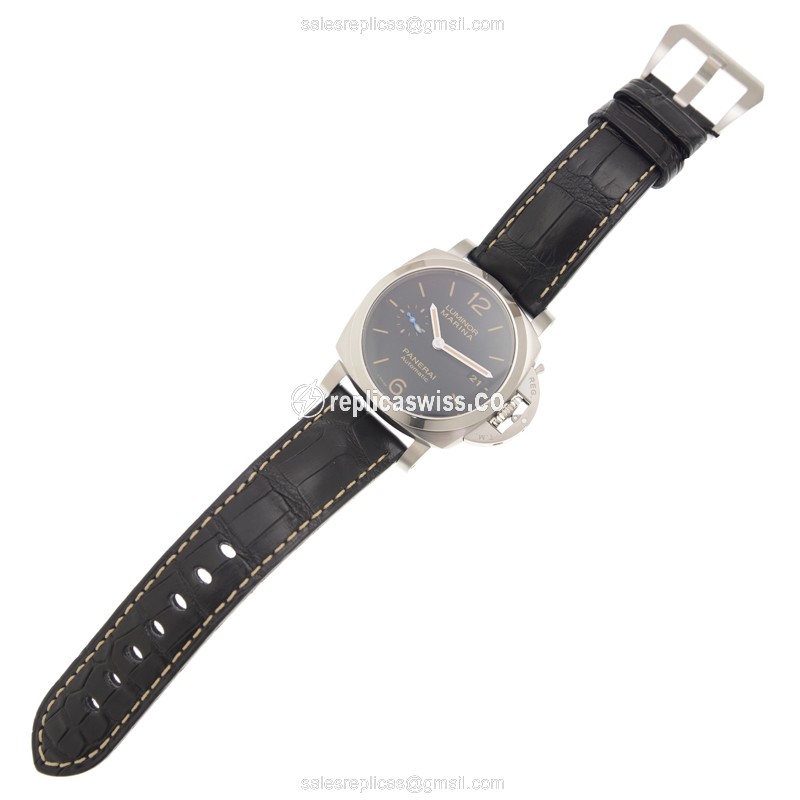 Panerai PAM01392 LUMINOR Replica - Automatic - Steel Case - Black Dial - Alligator Black Strap - Buckle Clasp - View 2
