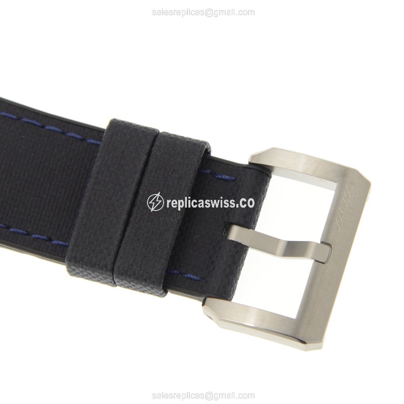 Cartier W2CA0008 Replica - 18kt Rose Gold | Automatic | Blue Dial | Rubber Strap - View 4
