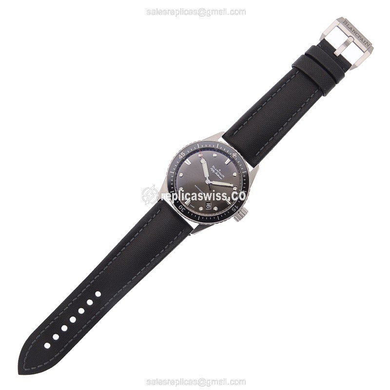 Blancpain 5000-1110-B52A FIFTY FATHOMS Automatic - Gray Dial - Steel Case - Canvas Black Strap - View 2